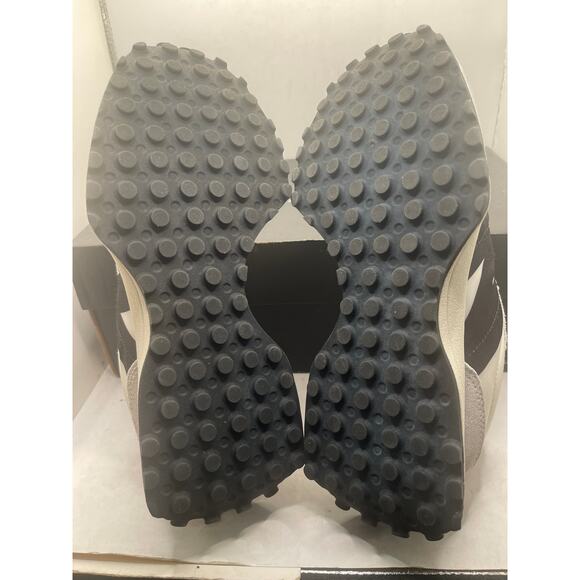 Women's New Balance WS327FE Sea Salt/White/Black Suede Size 9 - Picture 7 of 10